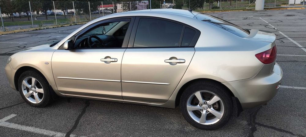 Продам Mazda 3 bk