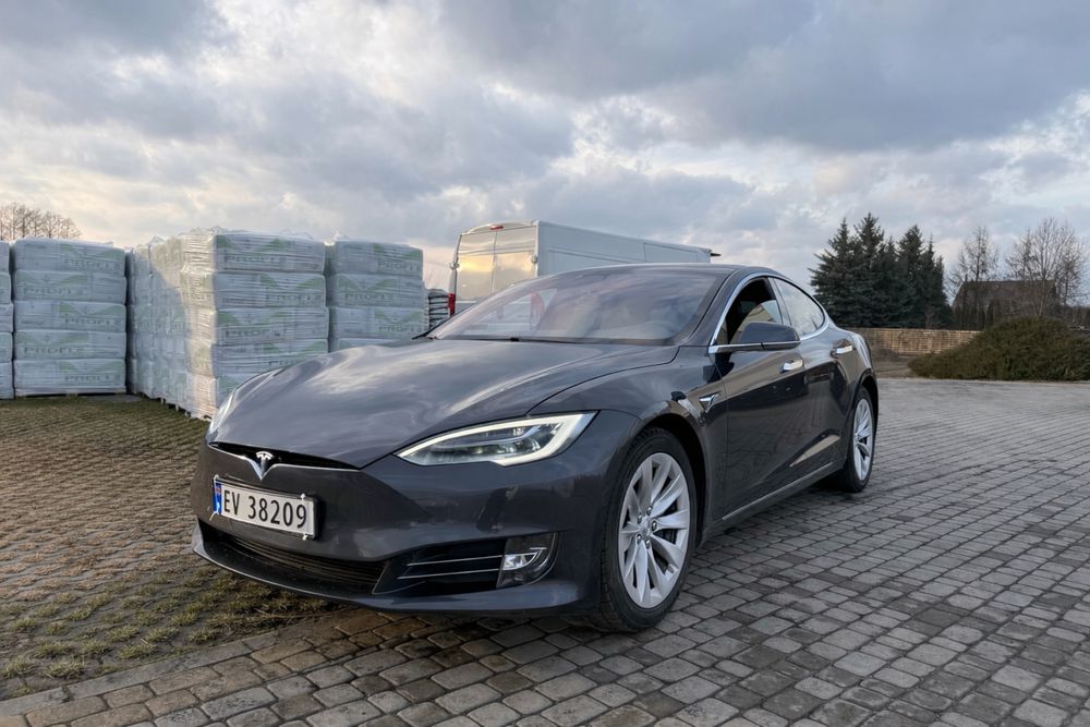 Tesla S 75D grudzien 2018r gwarancja raport super stan