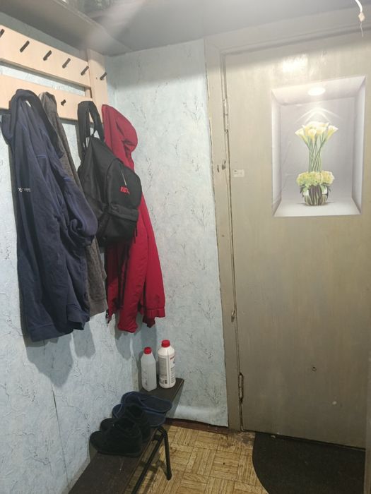Здається кімната з 5 червня  в гуртожитку пл.Домнобудівників 2/2.