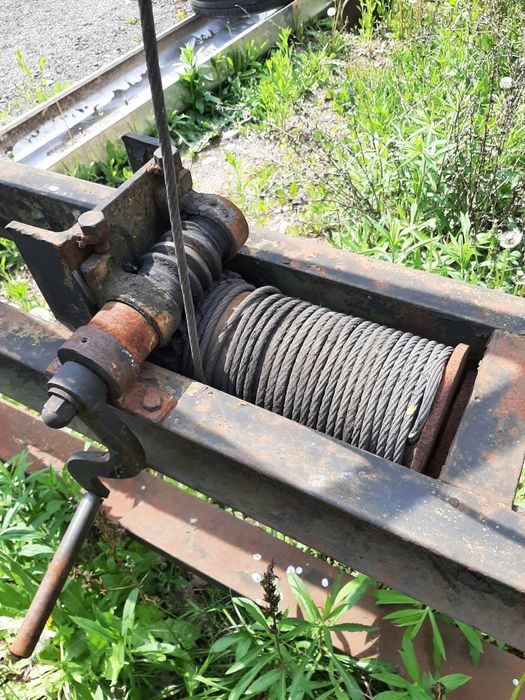 Suwnica bramowa masywna