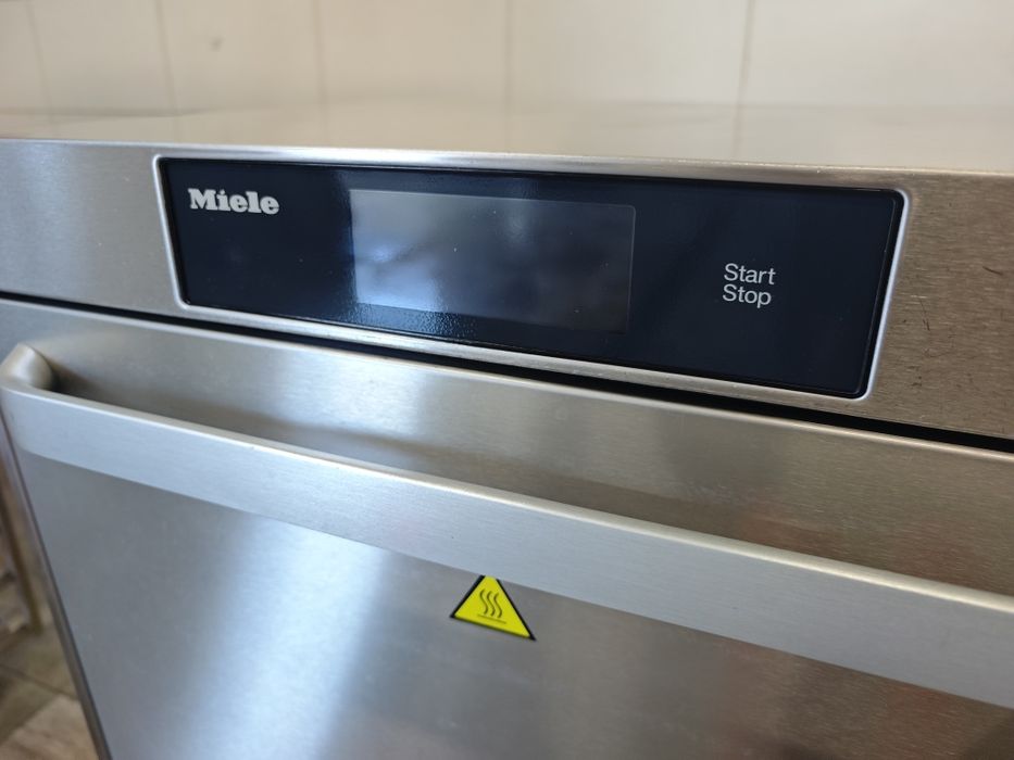 посудомийна машина професійна Miele PTD 703