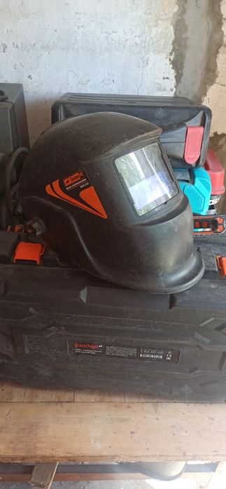 Сварочний аппарат з кейсом і маскою