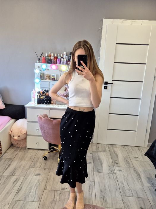 Elegancka spódnica midi z koralikami