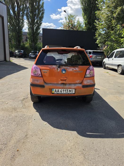 Geely MK Cross 2012