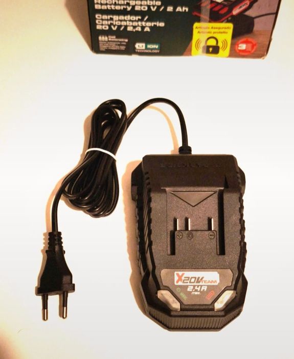 Carregador Rápido Duplo 4.5Ah 12V Parkside