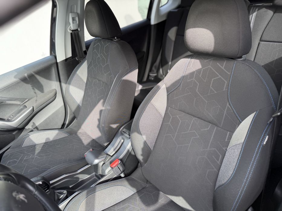 Peugeot 2008 1.2 PureTech Style | 2018 | Gasolina