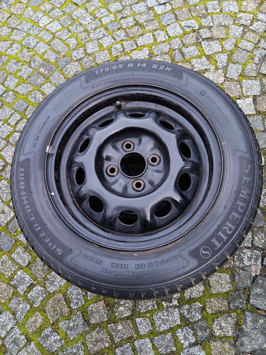 Koła,opony 175/65 R14 Nissan mikra