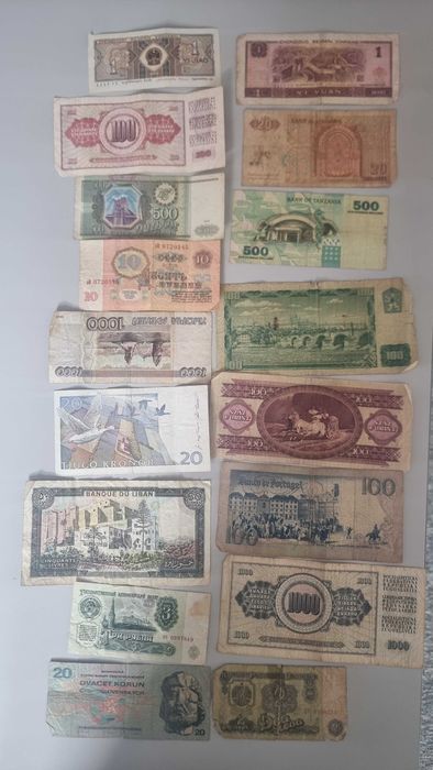Kolekcja 13 starych banknotów świata – Portugalia, Egzotyka, Blok Wschodni