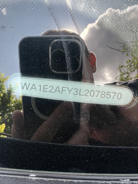 Продам Audi Q5  гибрид 2020