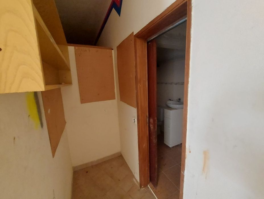 Arrendo Loja 107 m2 Quarteira (centro)