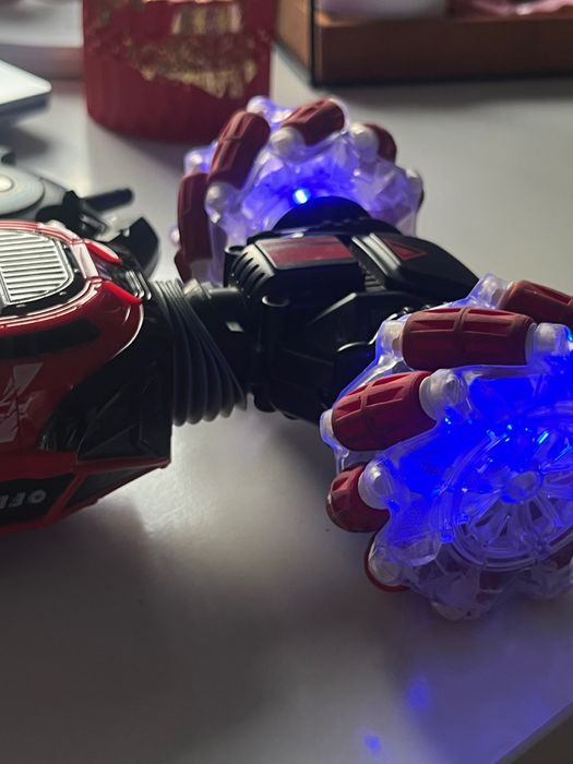 машинка на пульті управління