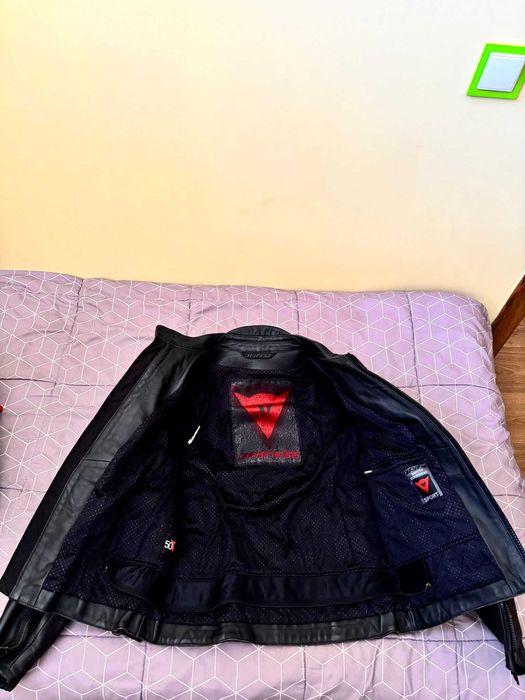 Casaco de Couro Dainese Original - Tamanho EUR 50 - Com Proteções - Bom Estado