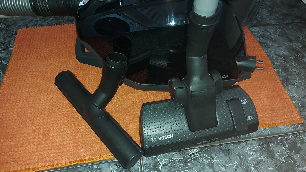 Aspirador Bosch GS50 Power Silence 2 sem saco com filtro HEPA