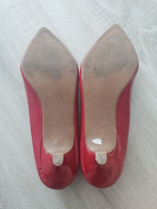 Buty na obcasie 37