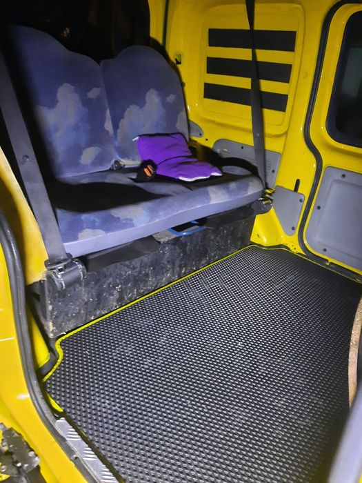 Рено Кенго в гарному стані