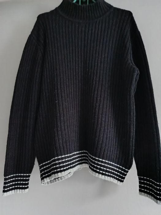 Продам мужские свитера.