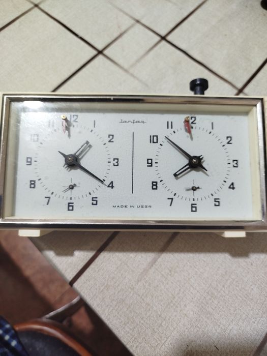 Часы Янтарь для игры в шахматы