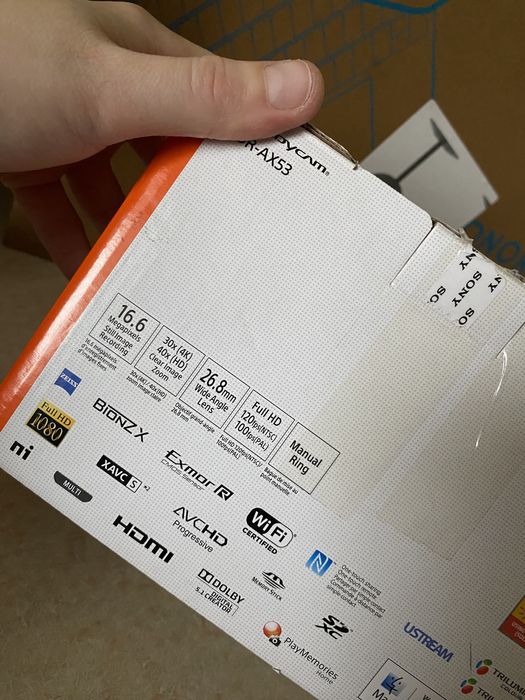 Нова відеокамера Sony 4k FDR-AX53