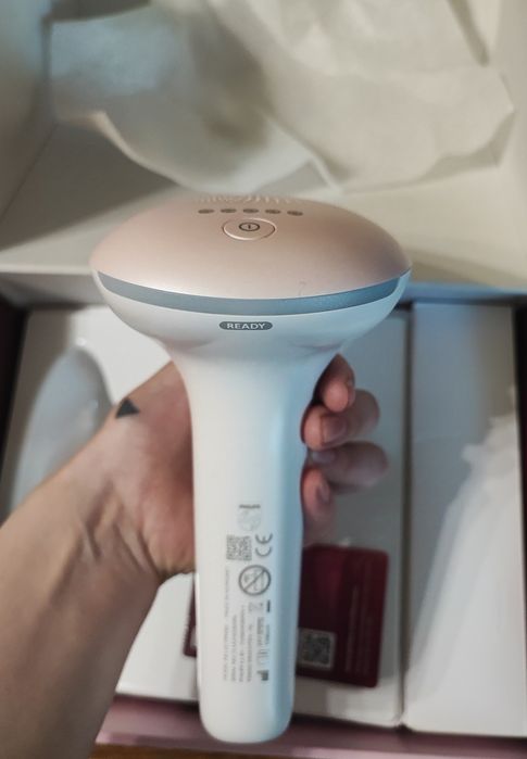 Фотоепілятор Lumea від PHILIPS