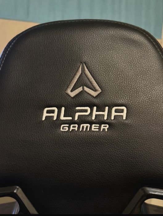 Cadeira gaming Alpha Gamer