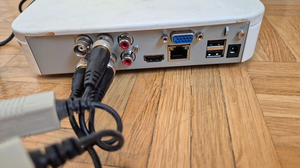 Monitoring BCS - 3 kamery + rejestrator z dyskiem