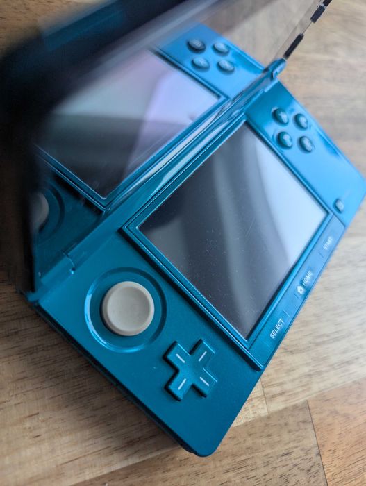 Nintendo 3DS Aqua Blue + Ładowarka sieciowa