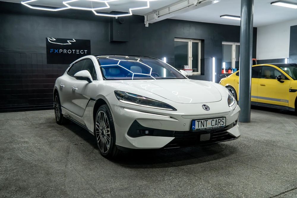 Denza Z9 GT DENZA Z9GT 1100 Ultra AWD PHEV – 870KM | 3 silniki | Devialet 26