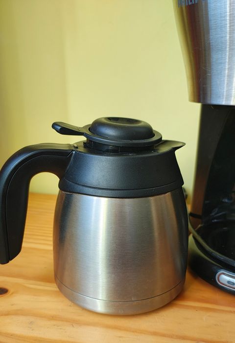 Ekspres przelewowy Philippa z termosem