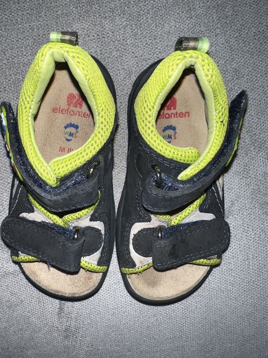 Buty/sandały rozmiar 21. Stan bardzo dobry.