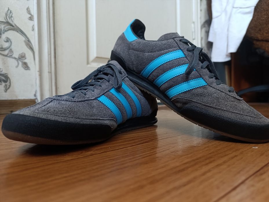 Кросівки adidas Jeans