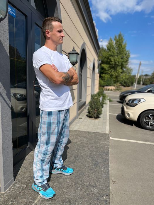 Болить спина? Масаж спини та шиї з виїздом на дом