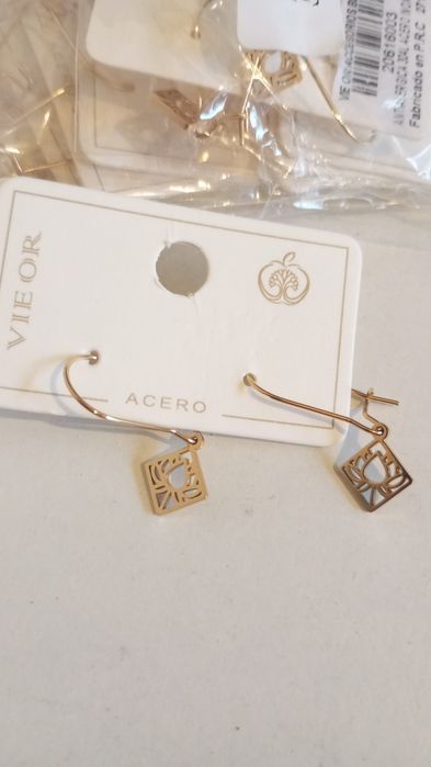 Lote 50  em aço pulseiras anéis e brincos