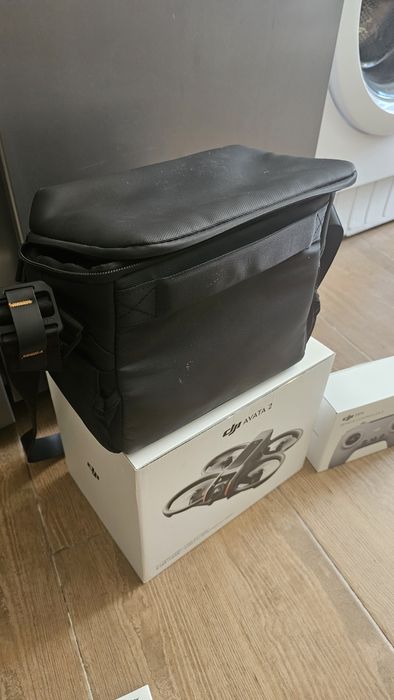 DJI Avata 2 Fly More Combo + Comando FPV 3 + Goggles 3 + Muitos Extras!