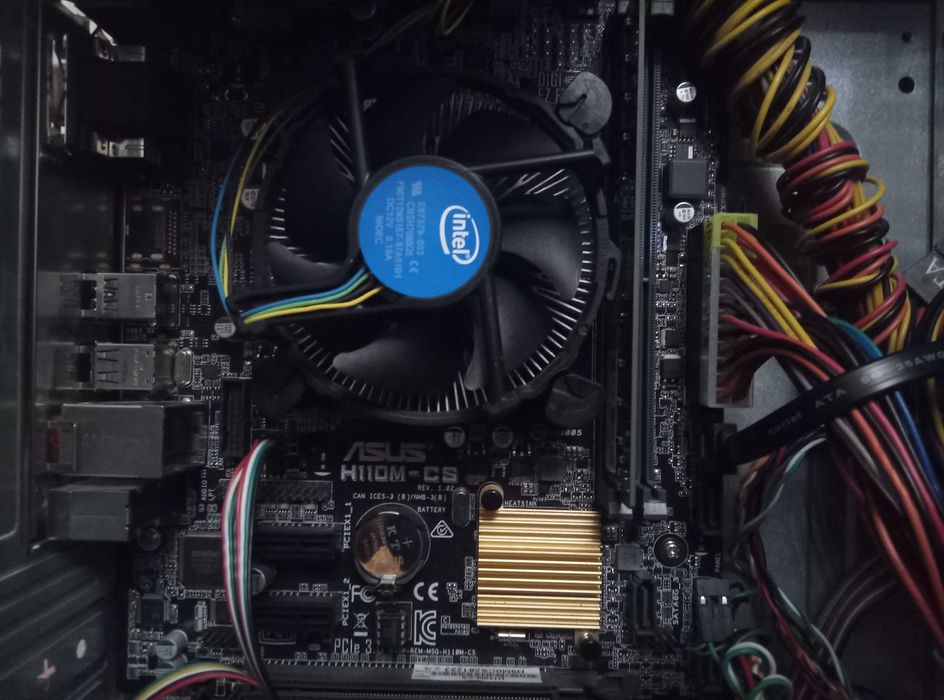 Системний блок I3-6100 3,7 GHz, DDR4 8 Gb, SSD 256 Gb