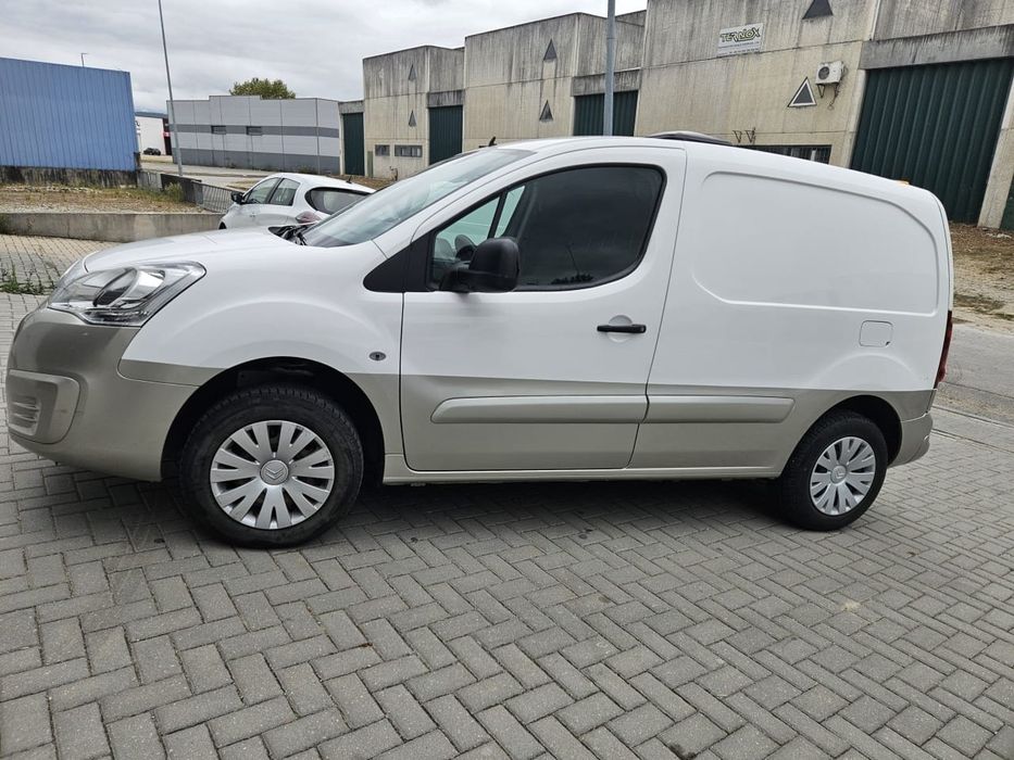 Citroën Berlingo Electric 2019 | 100% Elétrica | 30.000 km | Baterias