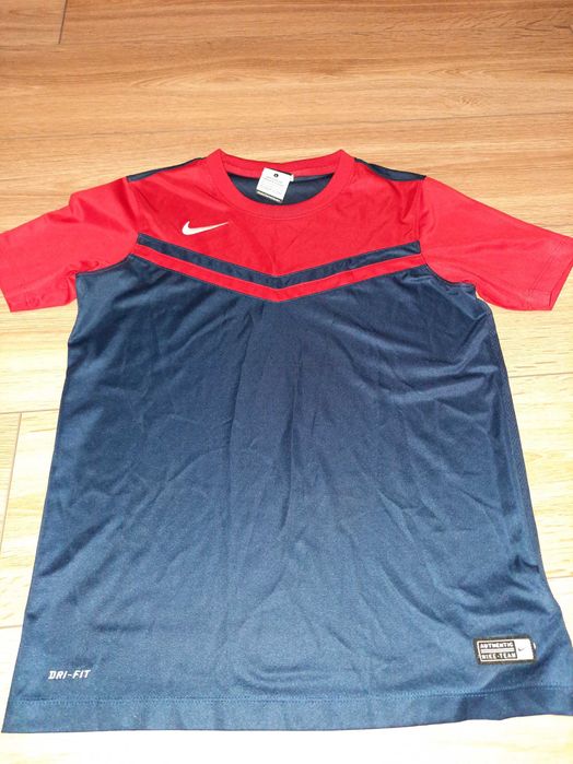 Koszulka dla chłopca NIKE 147-158 cm