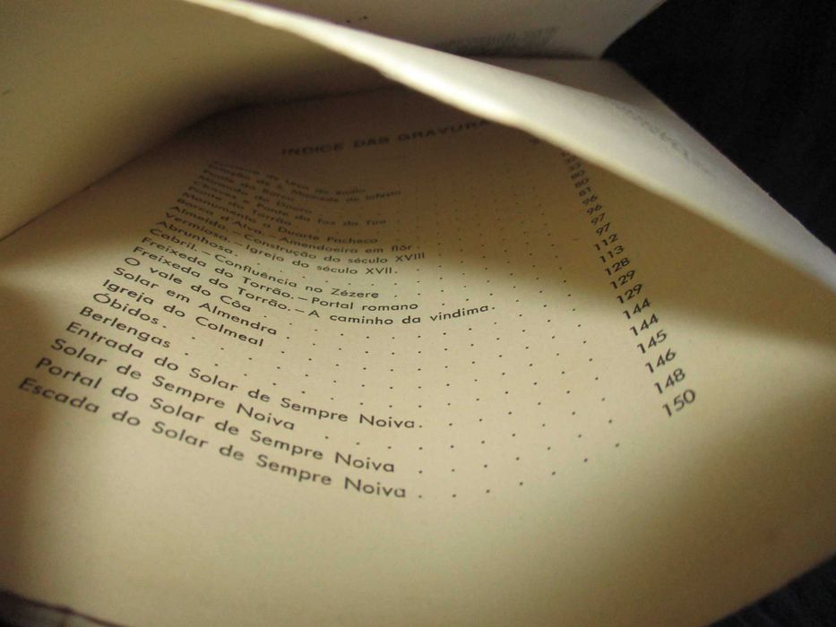 Livro Portugal Desconhecido Guerra Maio Autografado