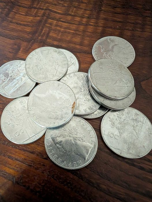 Moedas de 100 liras moeda italiana