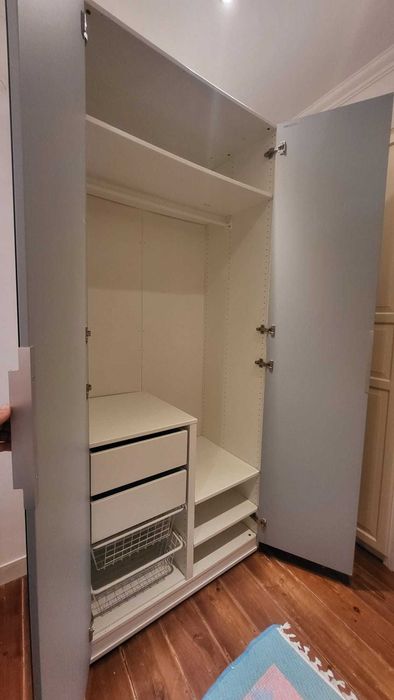 Roupeiro Ikea com portas espelho - PAX / ÅHEIM