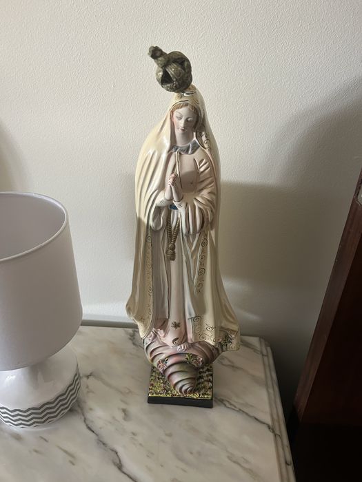 Nossa Senhora em loiça grande