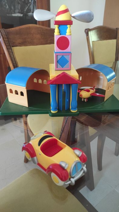 Aeroporto do Noddy + carro e avião