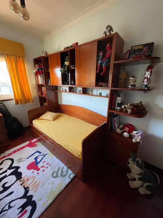 Quarto Singular (oferta colchões) (colchão 183x90)