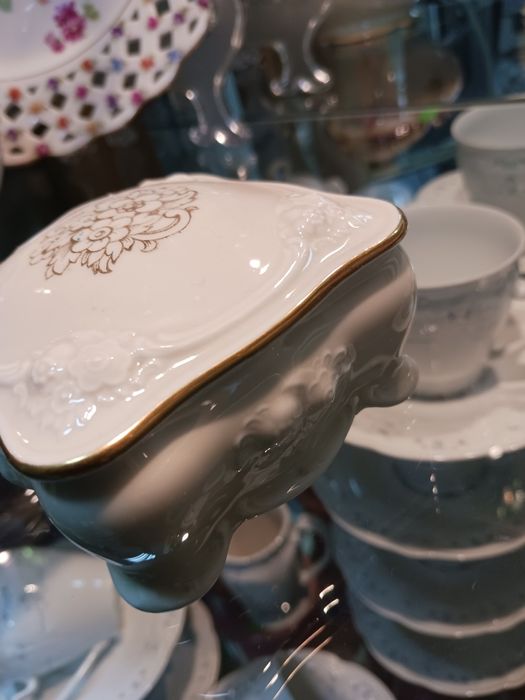 Szkatułka Thomas Ivory Rosenthal porcelana ecru