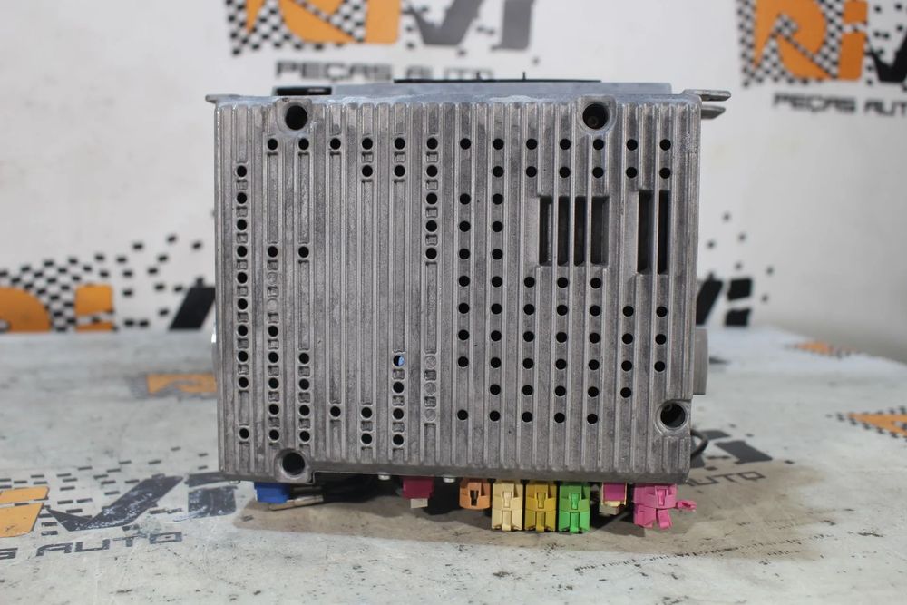 Rádio / auto-rádio BMW 5 (F10)