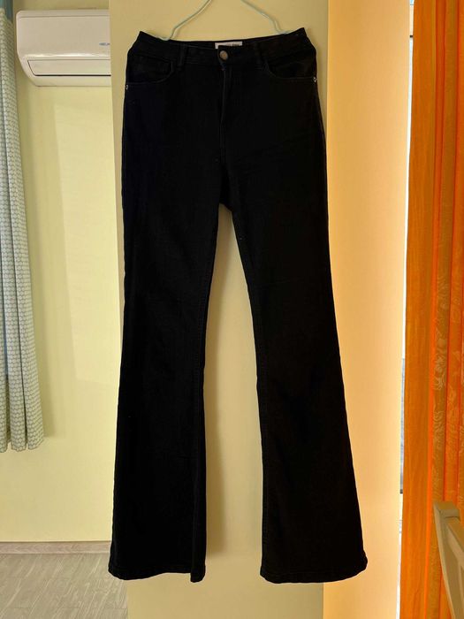 Джинси чорні кльош Terranova розмір 38