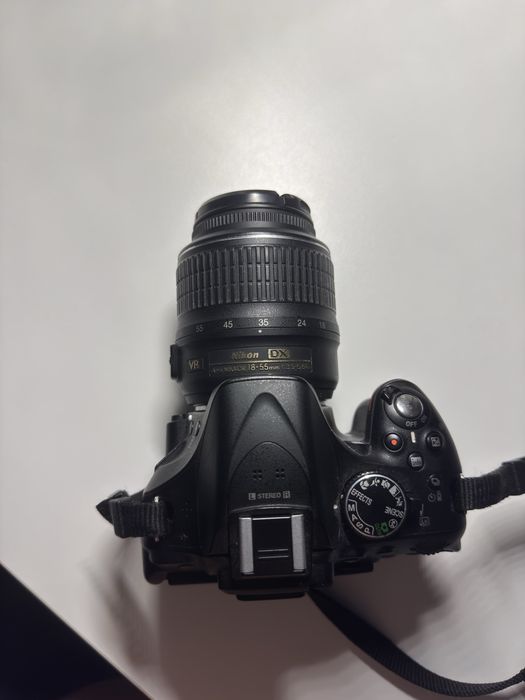 Aparat Nikon D5200 + obiektyw AF-S 18-55mm