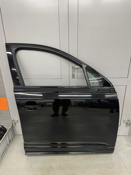 Двери передние задние правые левые Audi Q7 4M разборка