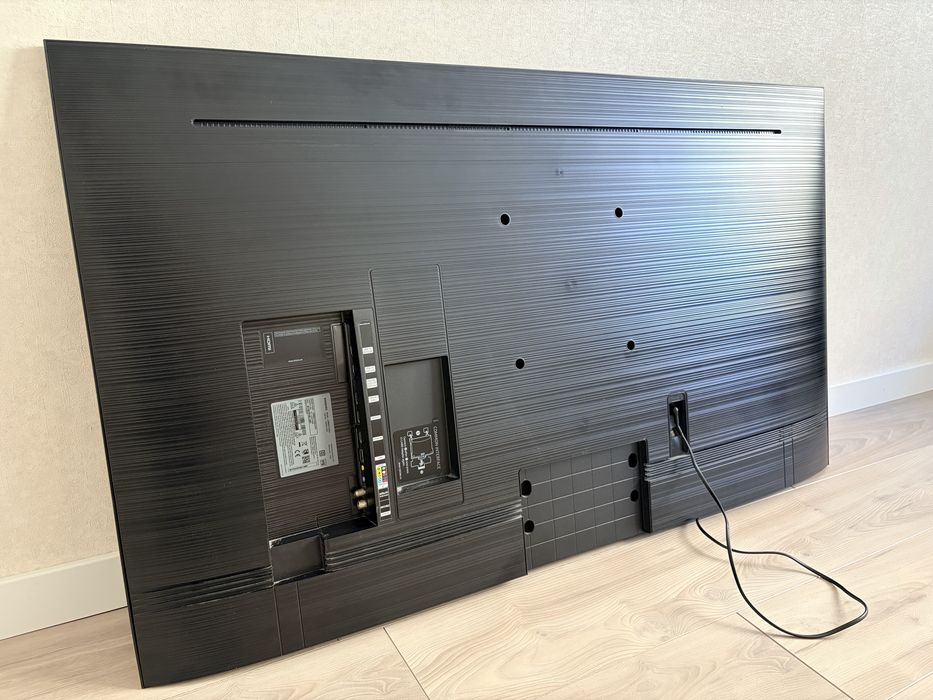 Продам телевизор Samsung UE55NU7402U БУ