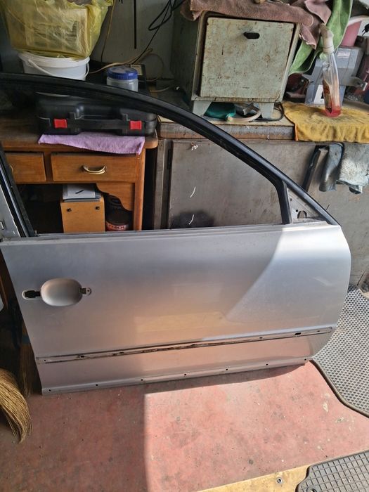 Продам дверь wv b5,2008год, в хорошем состоянии, неподошел цвет