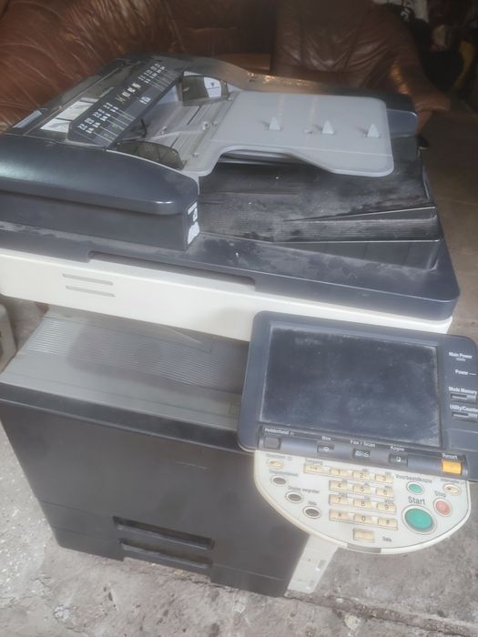 Urządzenie wielofunkcyjne biurowe Conica c253